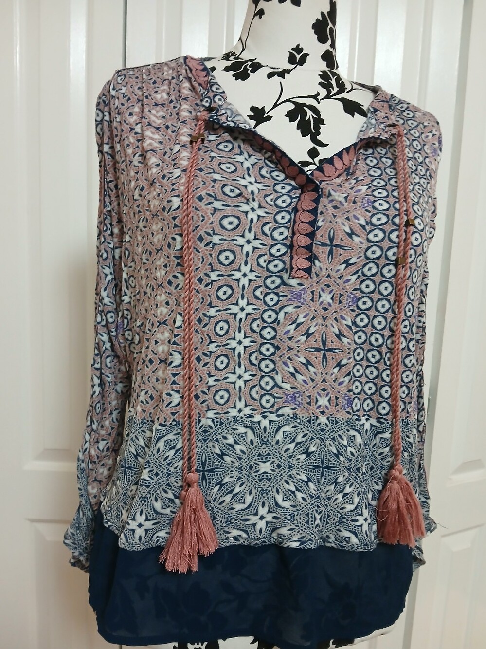 Vintage America Blouse in Pink and Navy Print